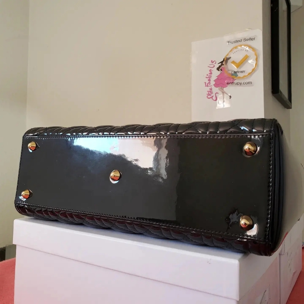 Lady Dior black patent gold hardware large bag - Picture 7 of 12